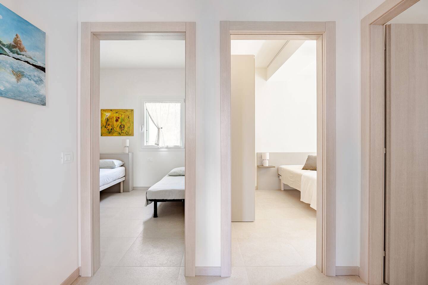 Disimpegno con accesso alle camere